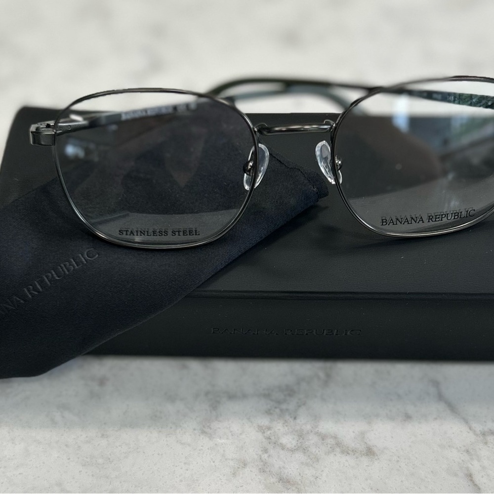 Never worn Banana Republic BR 117 Stainless Steel Eyeglasses
